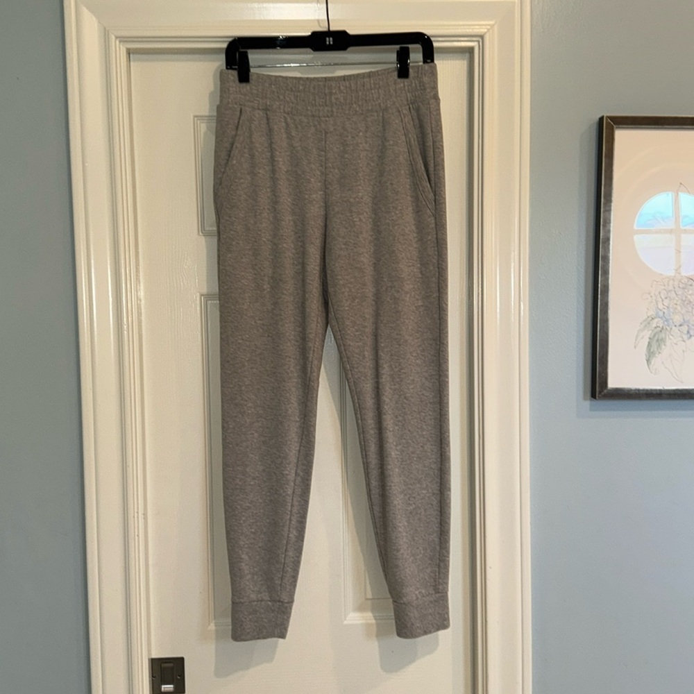 Alo sweatpants